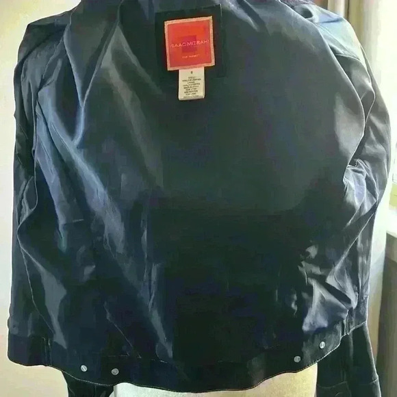 ISAAC Mizrahi blue leather appears to be a dark suede no sign of heavy wear - Picture 5 of 9